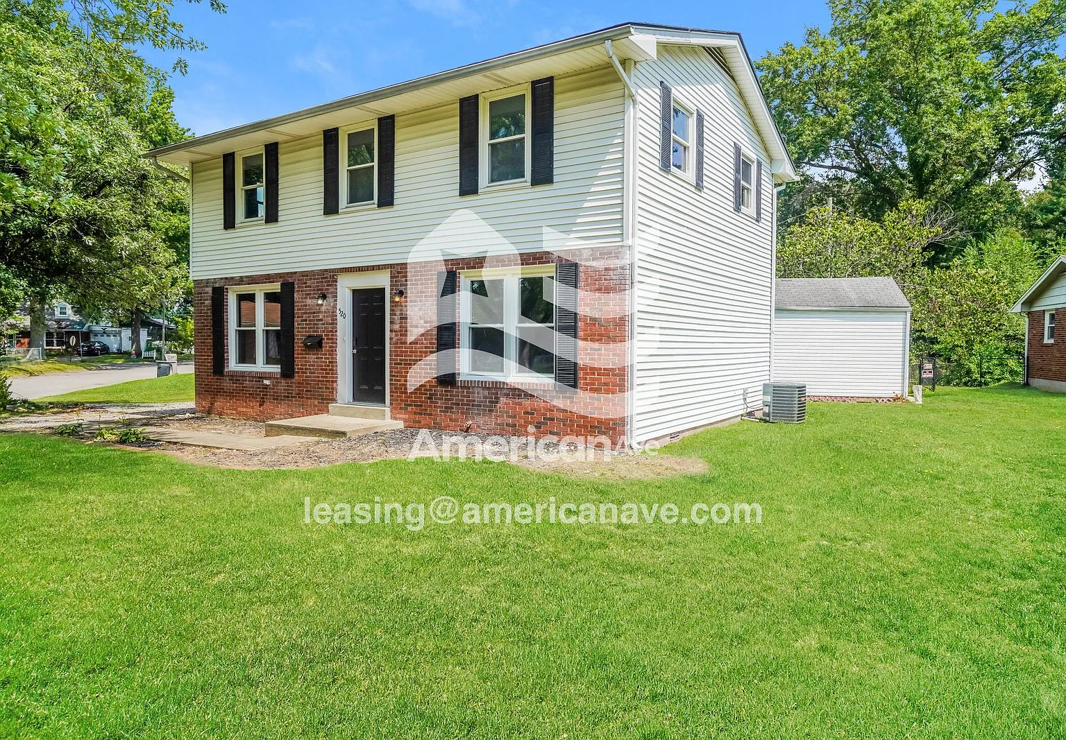 4 bed, 1.5 bath, 1649 sqft, $1,810 — Photo 2