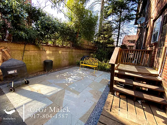 Rented by Daniel Gale Sotheby's International Realty | media 16