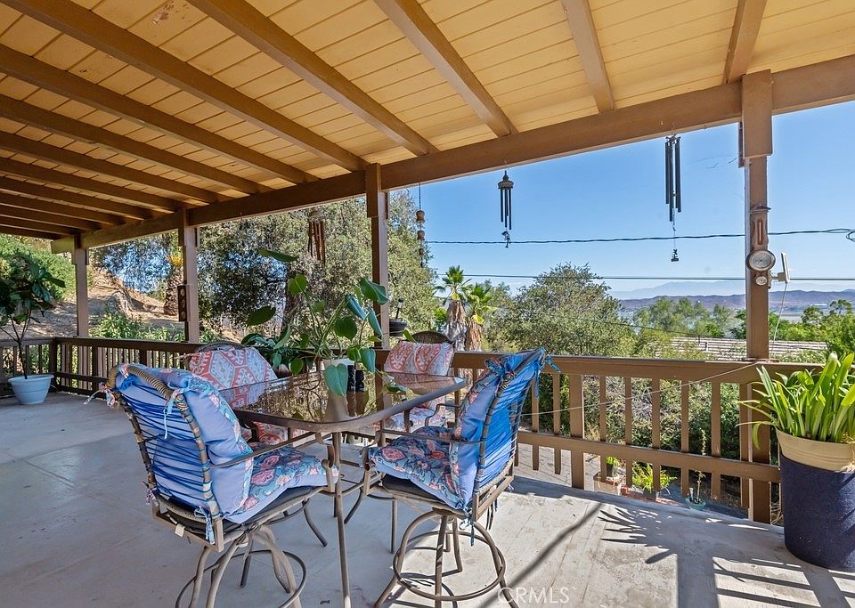 1st image of 17247 Encina Dr