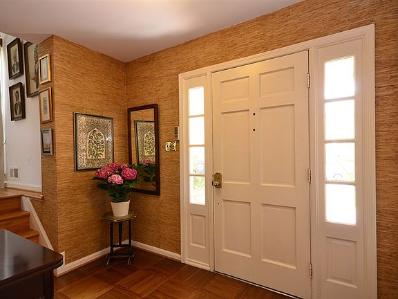 2nd image of 1486 Dunster Ln