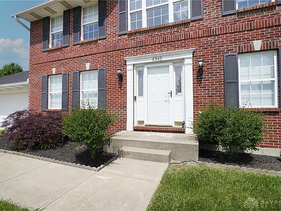 2nd image of 6945 Lakota Ridge Dr