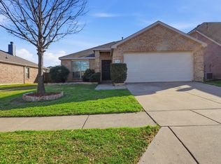 1116 Lake Hollow Dr, Little Elm, TX 75068
