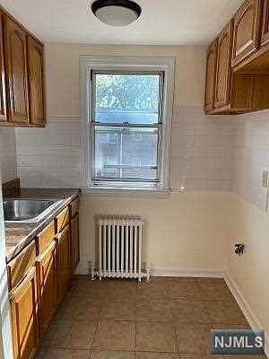 2nd image of 405 Ridge Rd #J