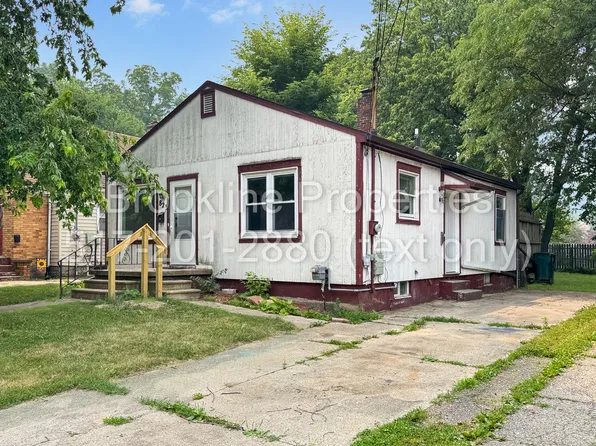 823 Holten St, Lansing, MI 48915