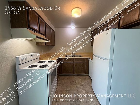 2nd image of 1468 W Sandalwood Dr