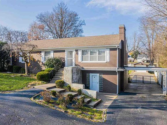 5th image of 515 Alben Barkley Dr