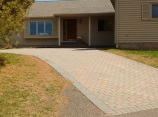1441 Silver Dr, Hancock, MI 49930