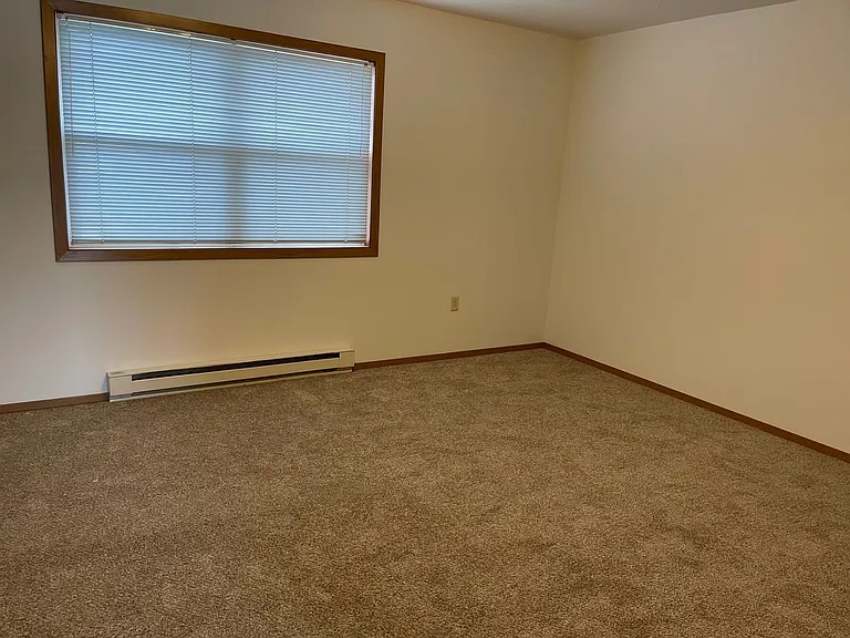 4923 Coventry Ct — Photo 4