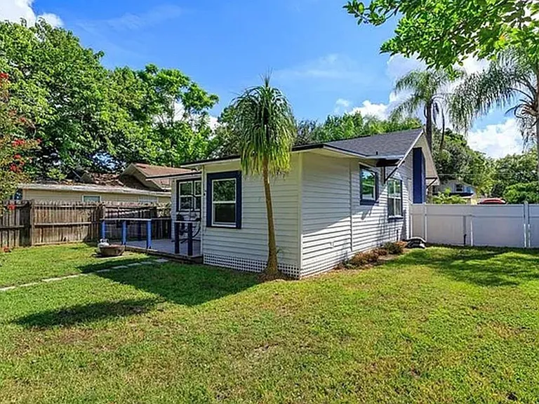 1324 Cloverlawn Ave — Photo 20