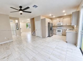 2419 SE 11th St, Homestead, FL 33035