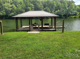 311 Catawba Ave, Hickory, NC 28601