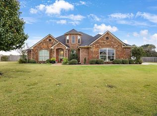 4512 Windsor Park Ln, Kilgore, TX 75662