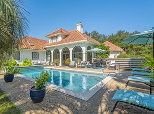 1401 Baytowne Ave E, Miramar Beach, FL 32550