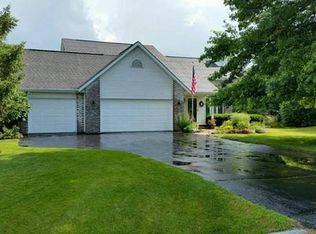 12778 Bridgeport Ln, Roscoe, IL 61073