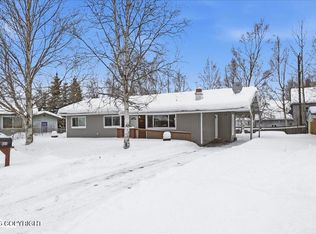 2521 Lyvona Ln, Anchorage, AK 99502