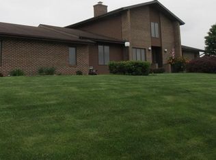 1218 Grandview Dr, Bloomsburg, PA 17815