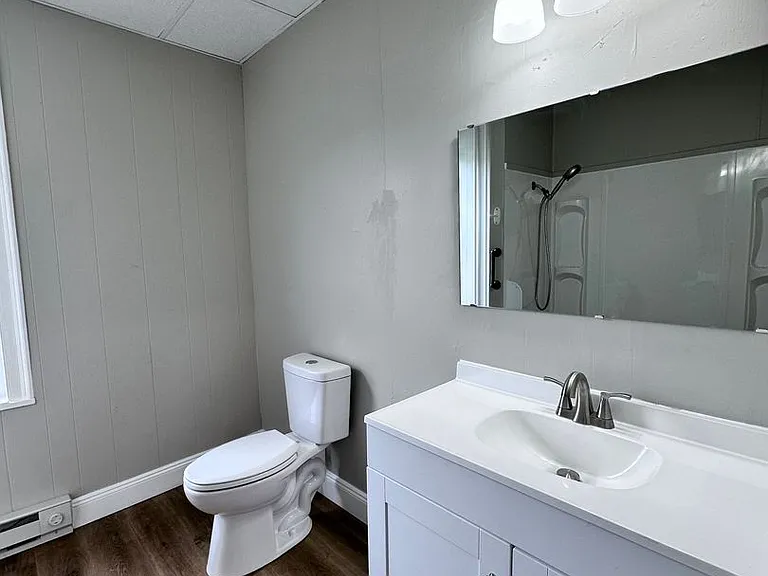 302-308 W Main St — Photo 8
