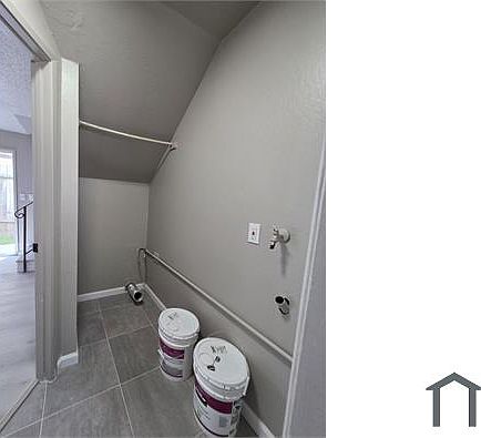 4th image of 1936 22nd St #3