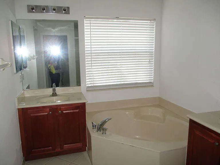 8887 Chestnut Ridge Way — Photo 7