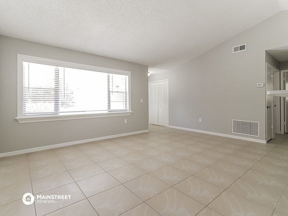 4th image of 3014 W Windchime Cir