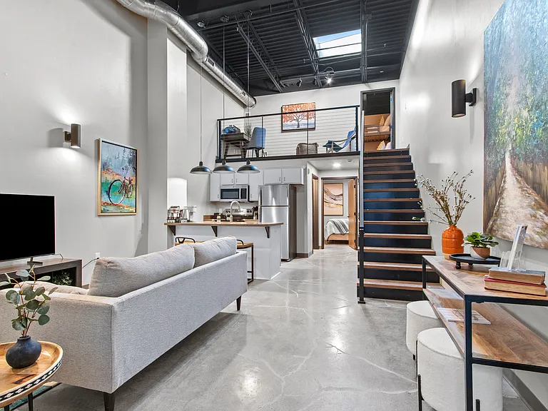 City Center Lofts — Photo 54