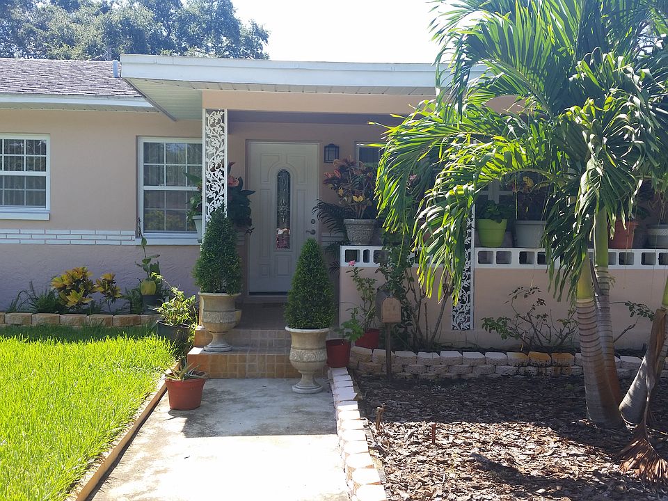 1st image of 752 Hillside Dr S