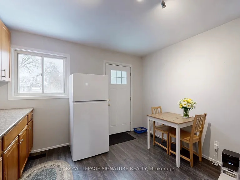 117 Hampton Ave #MAIN — Photo 5