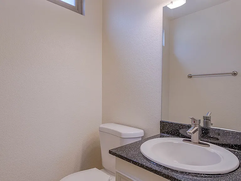 Elan Seacrest Apartment Homes — Photo 13