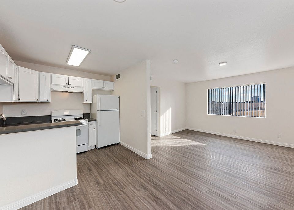 Pine Village Apartments 3011 S Arville St Las Vegas, NV Zillow