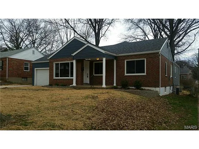 1442 Pinetree Ln photo 1