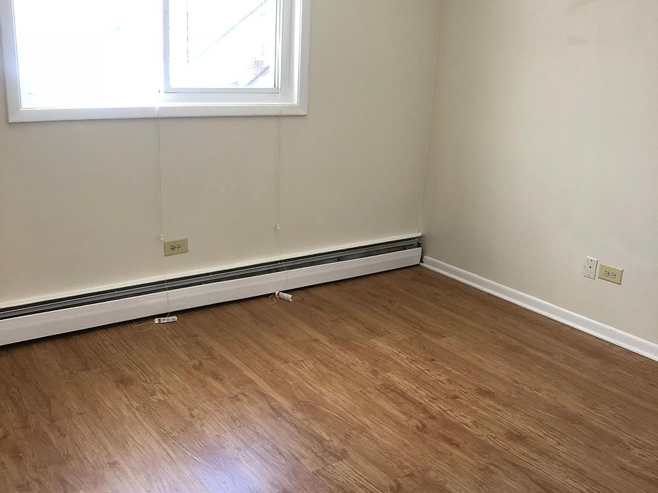 2nd image of 2111 N Elmwood Ave APT 5A