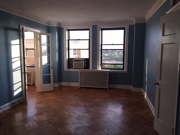 3rd image of 2000 N Lincoln Park W #707