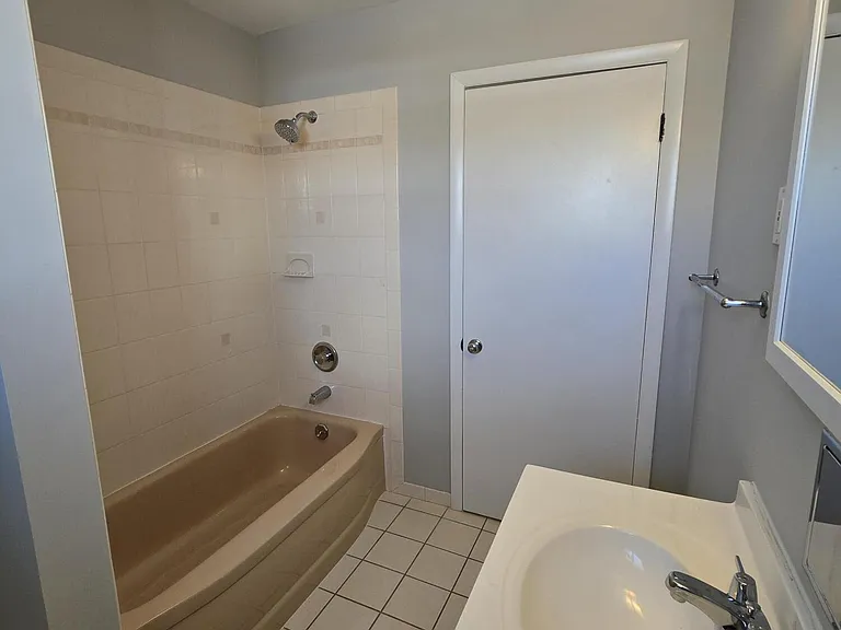106 E Granada Dr — Photo 15