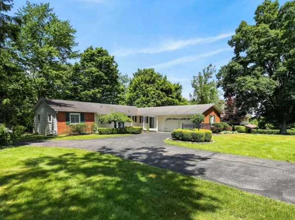1323 Howell Dr, Newark, OH 43055