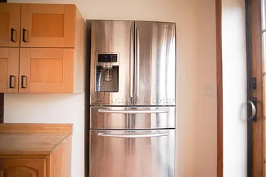 Rented by Bouklis Group