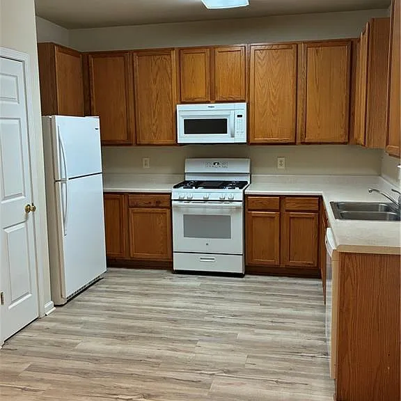 1692 Atkinson Park Cir — Photo 3