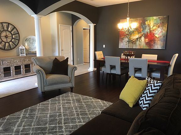 formal living/dinning room