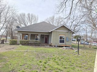 302 Newsom Rd, Mesquite, TX 75149