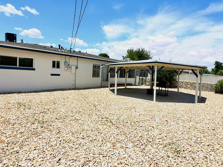 1216 Brookhaven Dr — Photo 30
