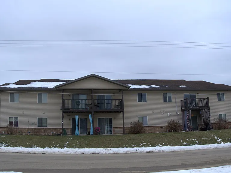 106 N Silver St — Photo 9