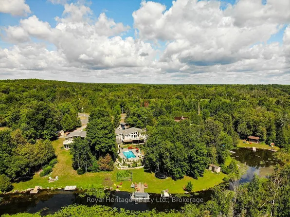 202 Sumcot Dr, Trent Lakes, ON K0L 1J0