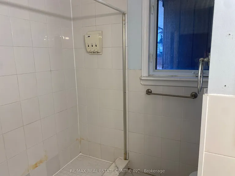 29 Victoria St — Photo 10