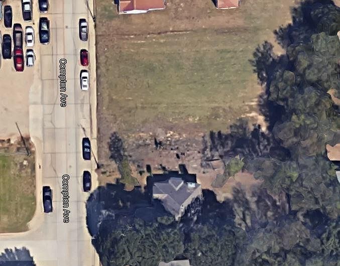 2nd image of 510 Compton Ave