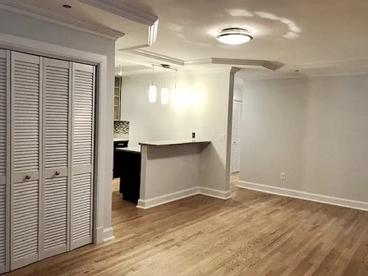 Rented by City Connections Realty | media 2