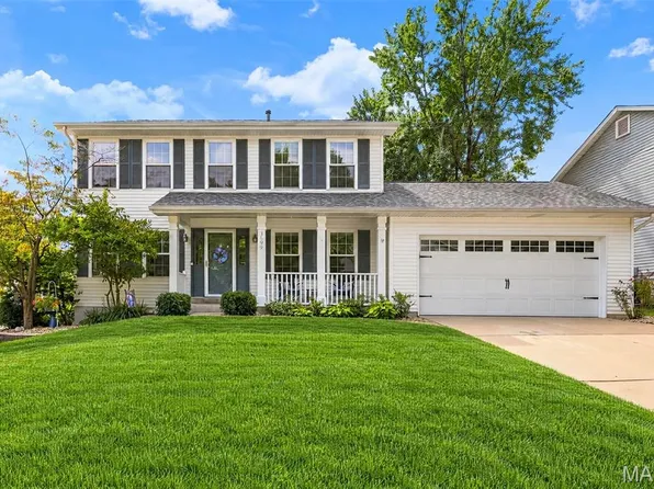 3699 Banbury Dr, Saint Charles, MO 63303