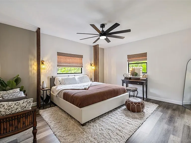 1411 E Henry Ave — Photo 15