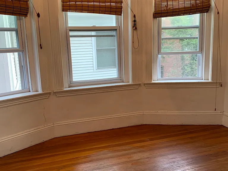 6 Perry St #5 — Photo 8