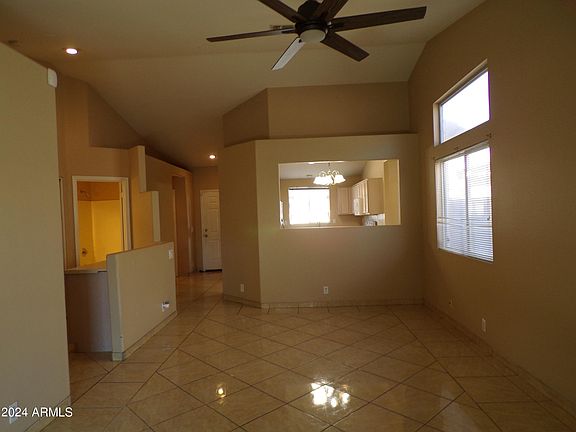 4th image of 8415 W HOLLY Street