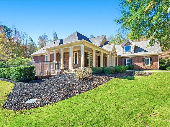 3rd image of 101 Smith Forest Ln