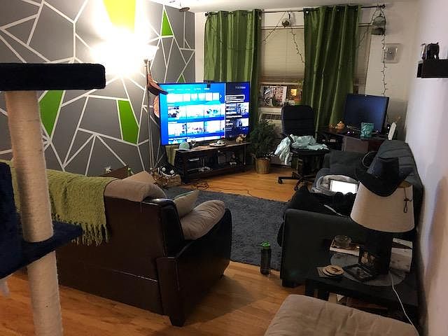 1st image of 432 W Wellington Ave APT 401